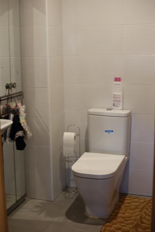 Habitación con baño privado Apartamento Benavites Exterior foto